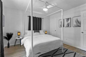Zebra House - Close 2 all TampaBay has to offer